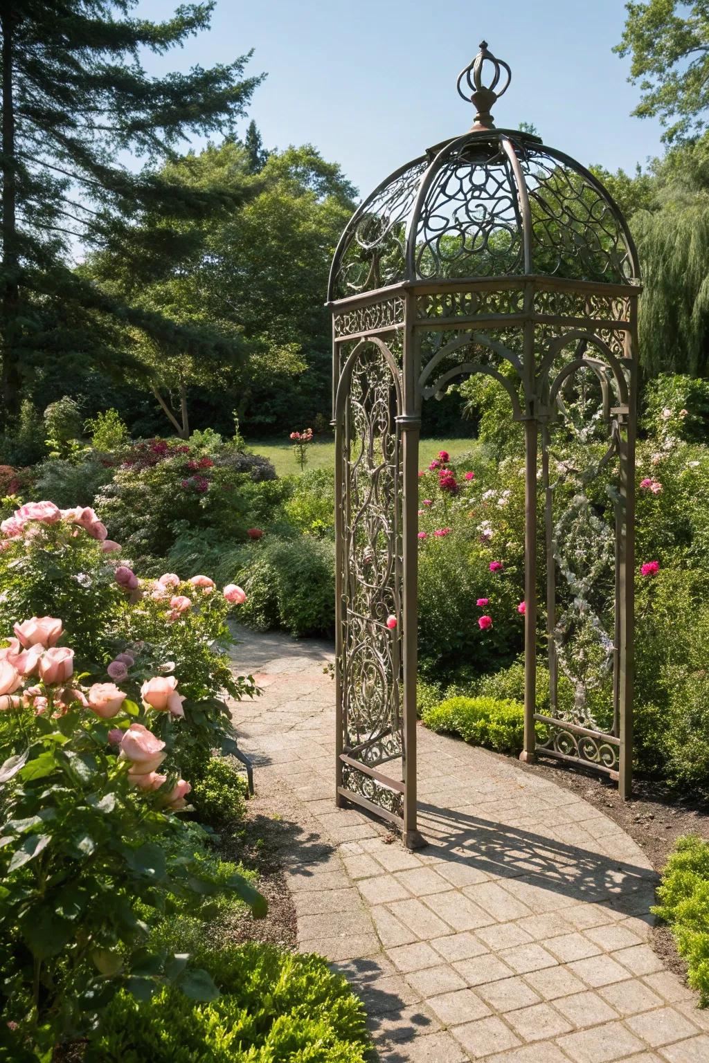 A sculptural metal trellis adds artistic elegance to the garden.