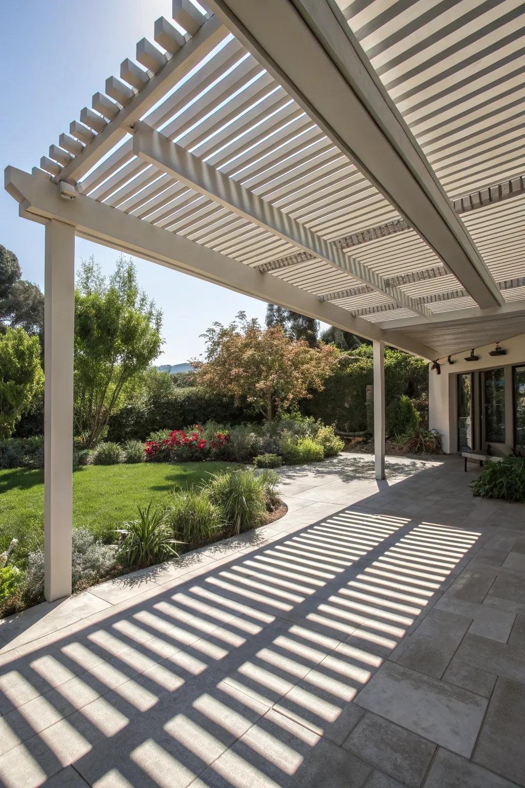 Create dynamic lighting effects with customizable slatted tops.