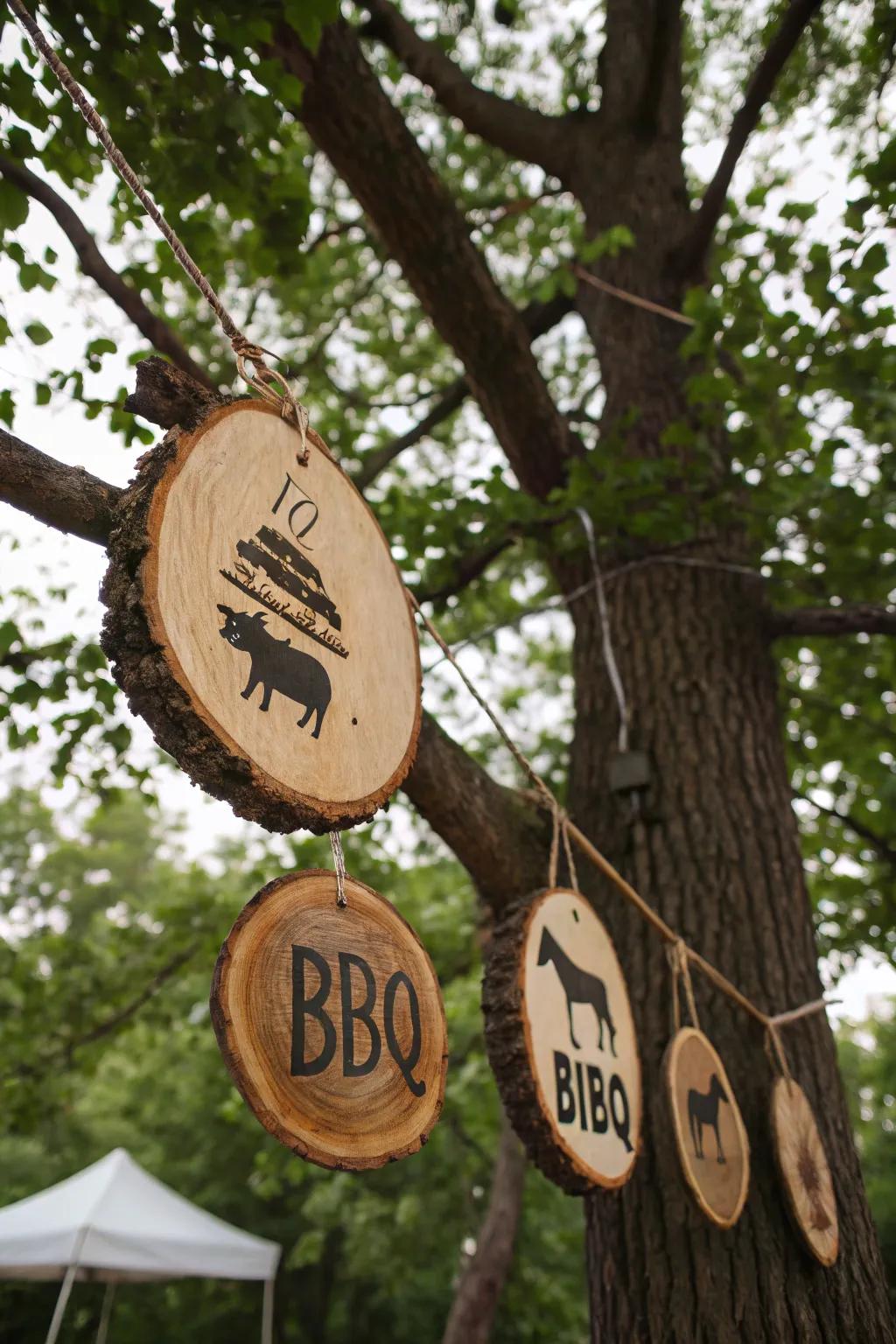 Bring nature into your BBQ decor with rustic wood slice signs.