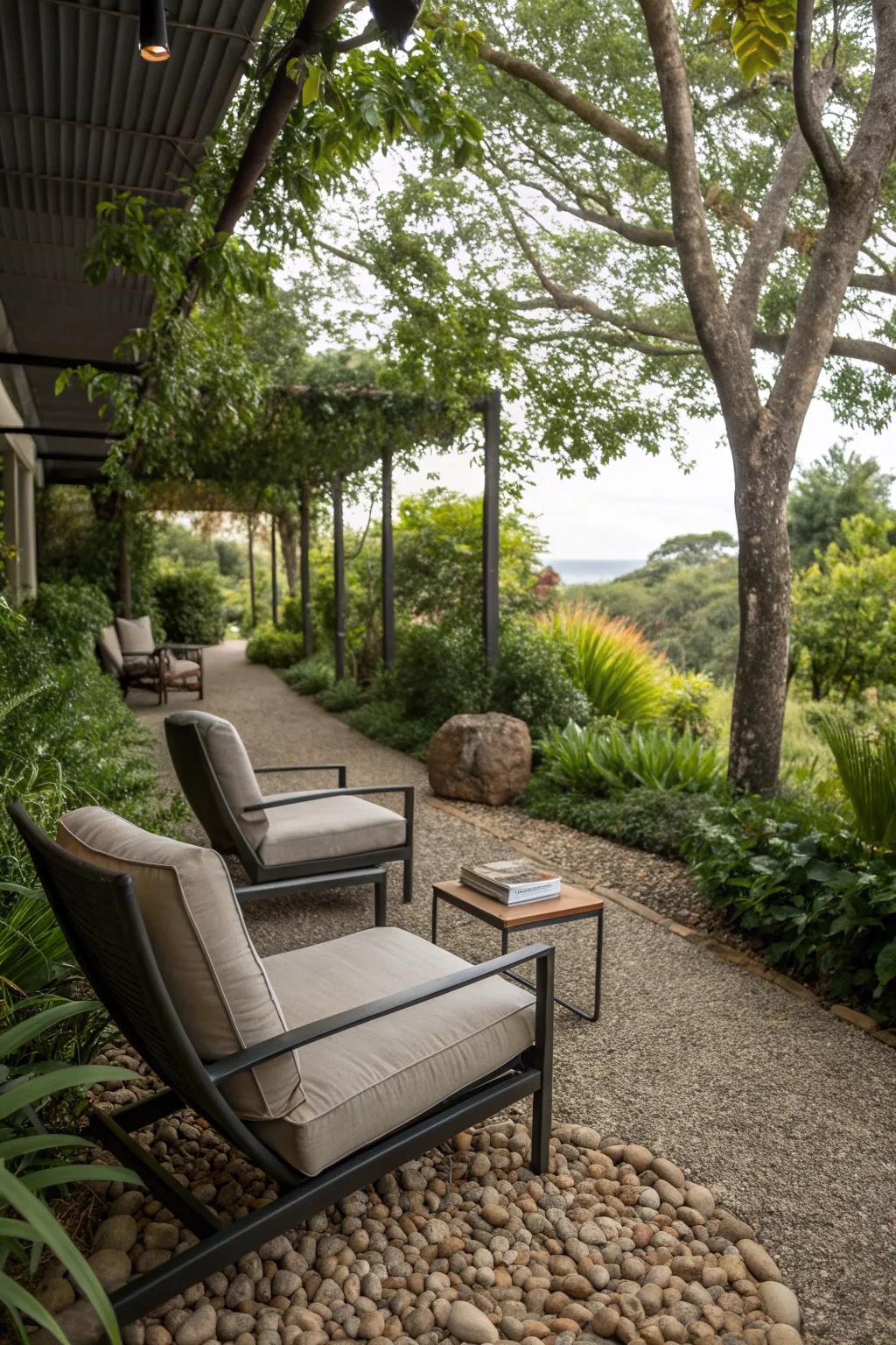 A stylish seating area with a pebble-covered ground.