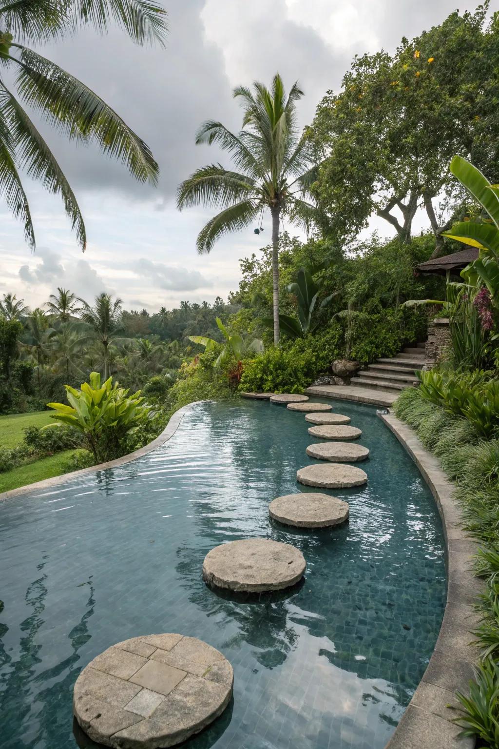 Floating steps add a modern and enchanting element to your pool.
