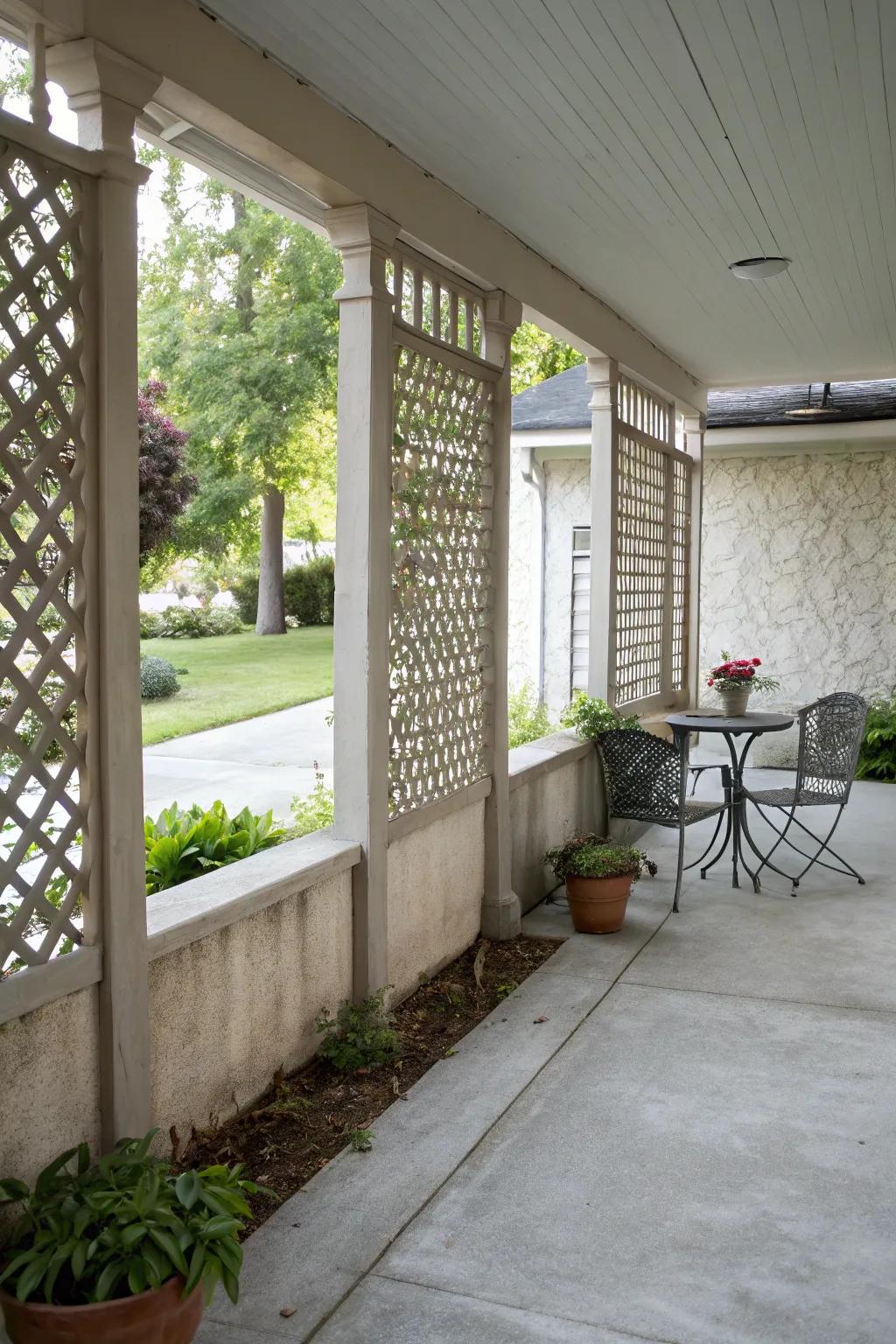 A lattice screen adds privacy and elegance.