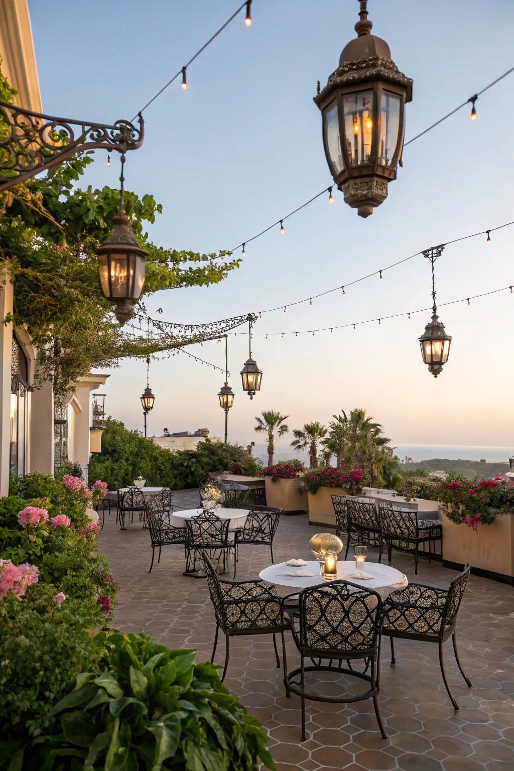 Vintage touches create a timeless and charming outdoor dining atmosphere.