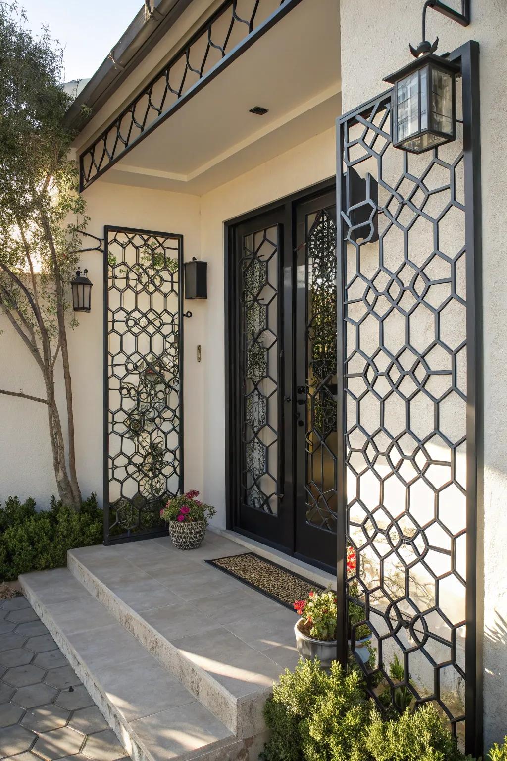Geometric pattern trellis for a modern, eye-catching look.