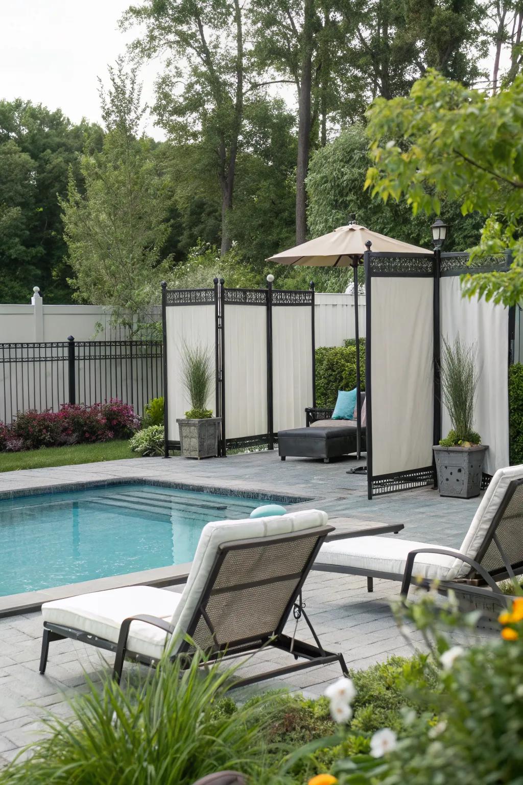Portable screens offer adaptable privacy for any occasion.