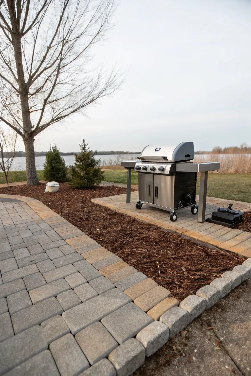 Mulch borders accentuate and define the grill pad beautifully.