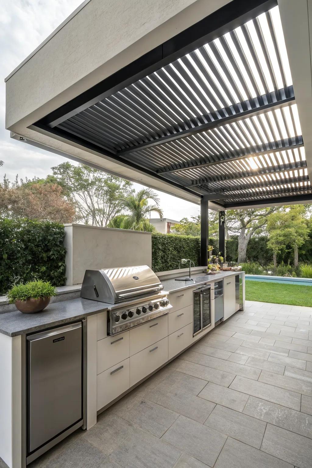A louvered roof combines innovation with outdoor comfort.