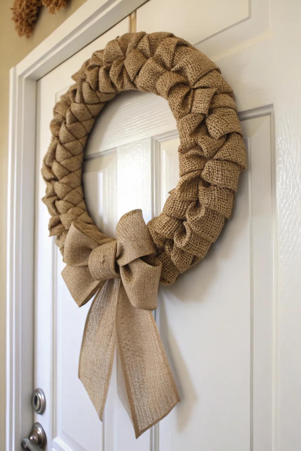 Rustic elegance with burlap and bow.