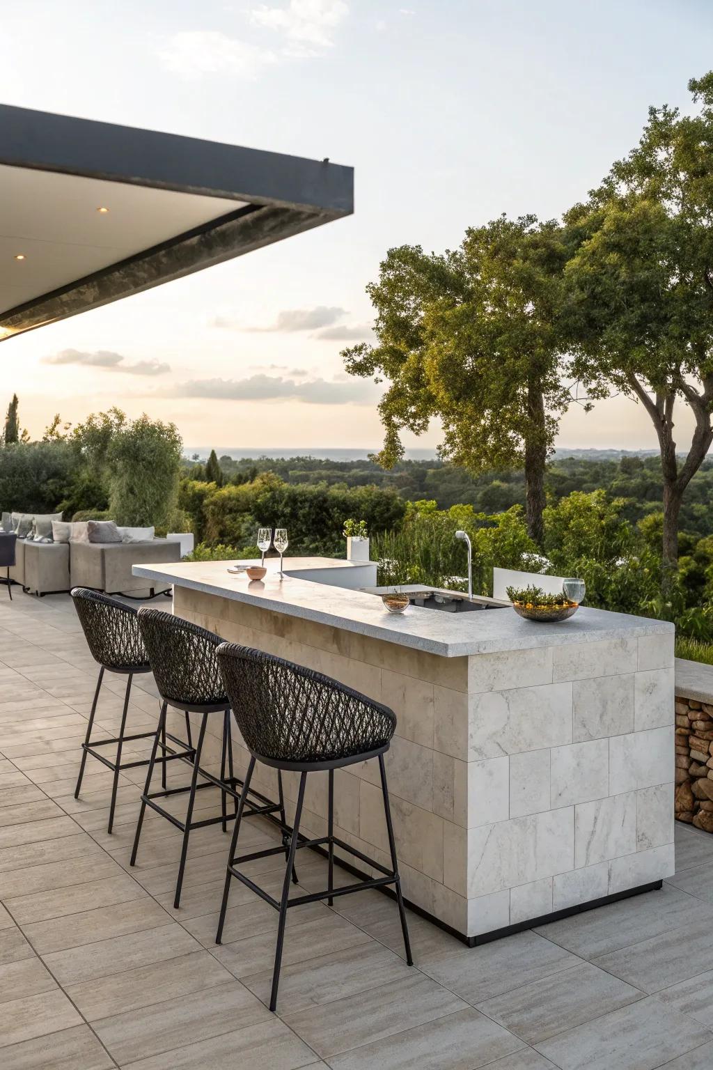 A sleek and durable porcelain tile bar top for all seasons