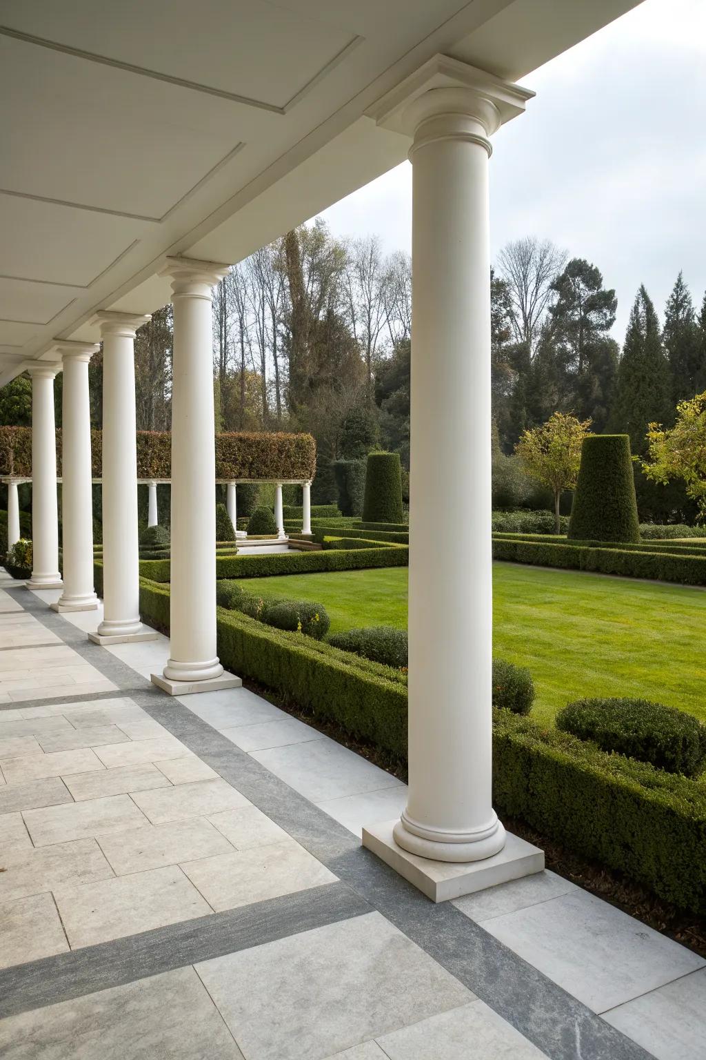 Minimalist columns offer a sleek and modern aesthetic.