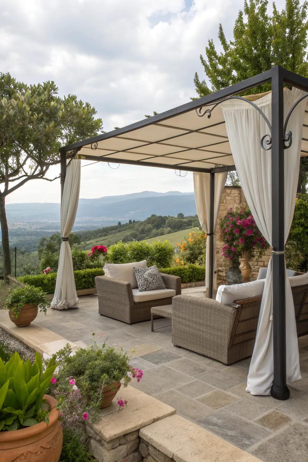 An inviting patio area perfect for relaxation and entertaining.