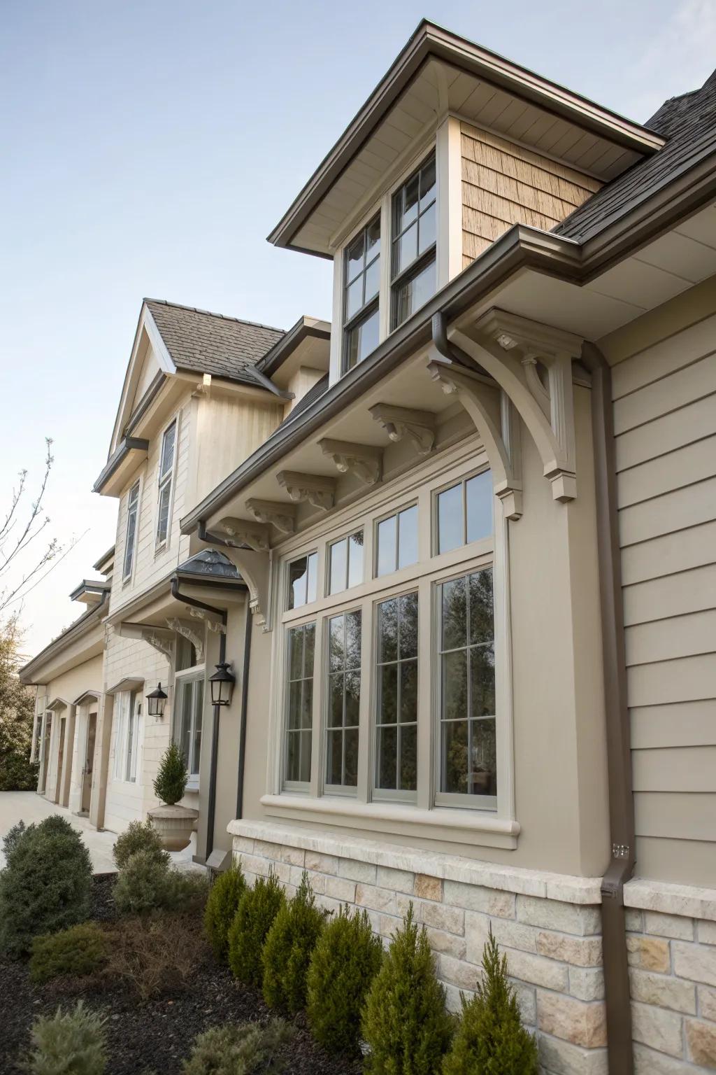 Structured elegance: Trim with subtle bracket accents.