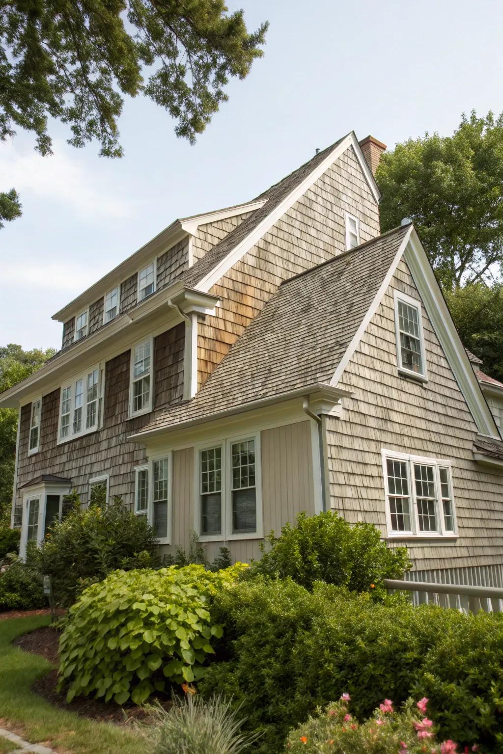 Timeless appeal with straight-edge shingles.