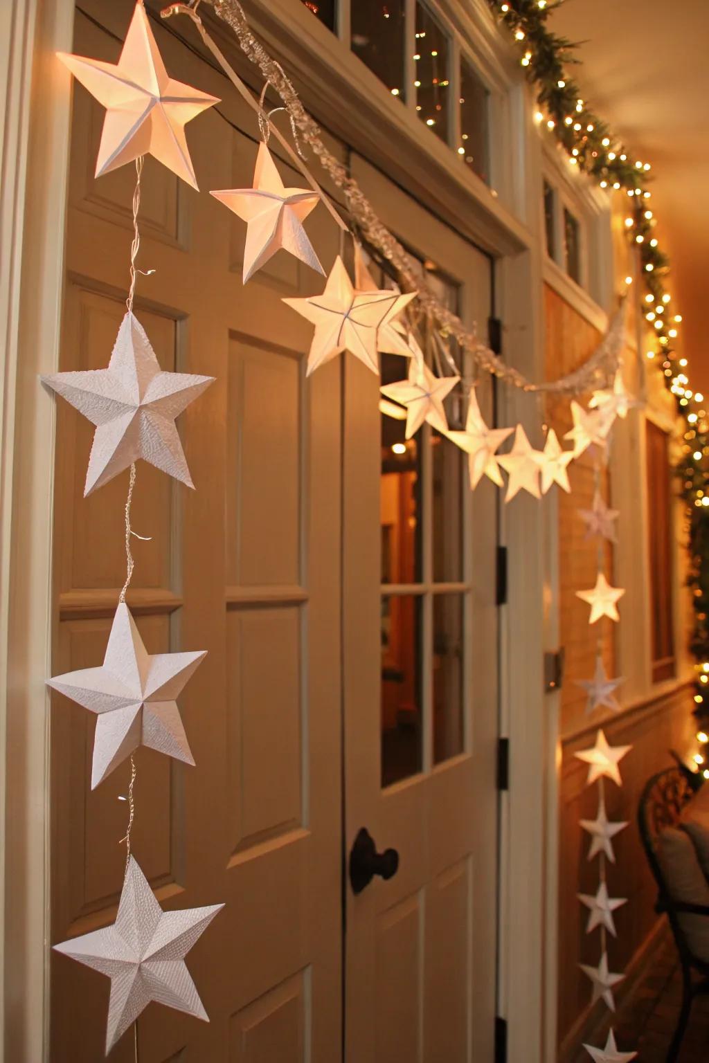Twinkle, twinkle: A DIY paper star garland.