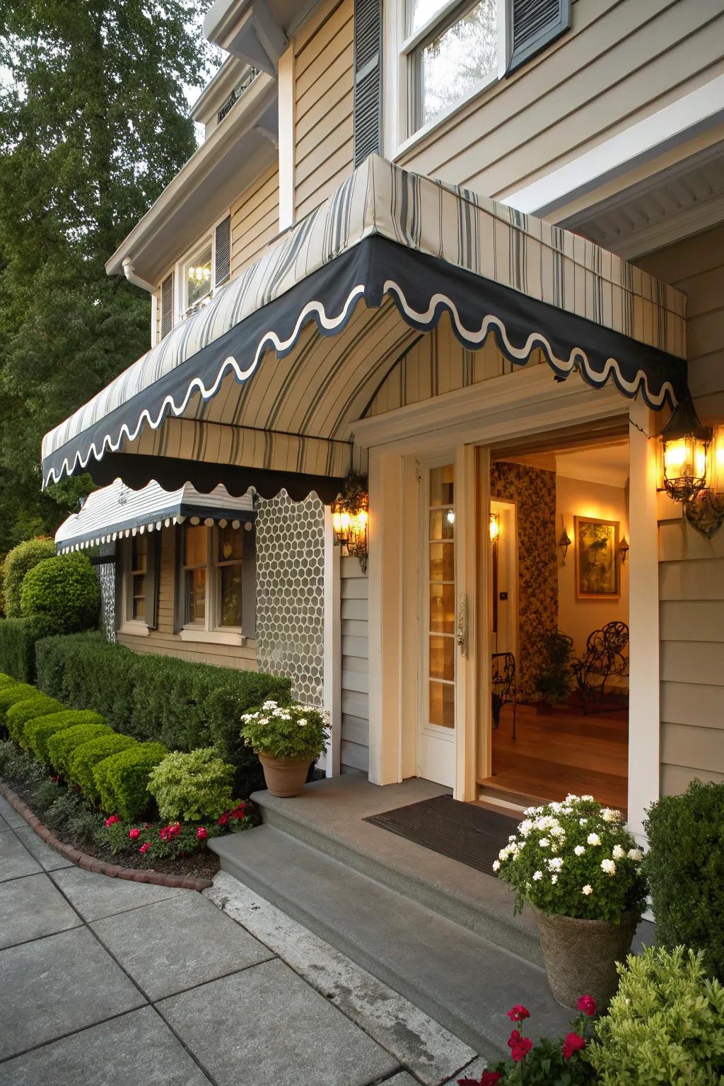 A scalloped edge canopy that dances with whimsy.