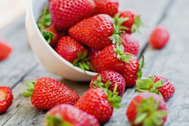 What Temperature Do Strawberries Grow Best At