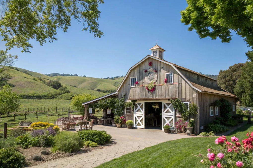 16+ Inspiring Exterior Barn Decorating Ideas