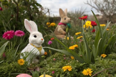 image19_easter-backyard-ideas_hidden-surprises-for-kids